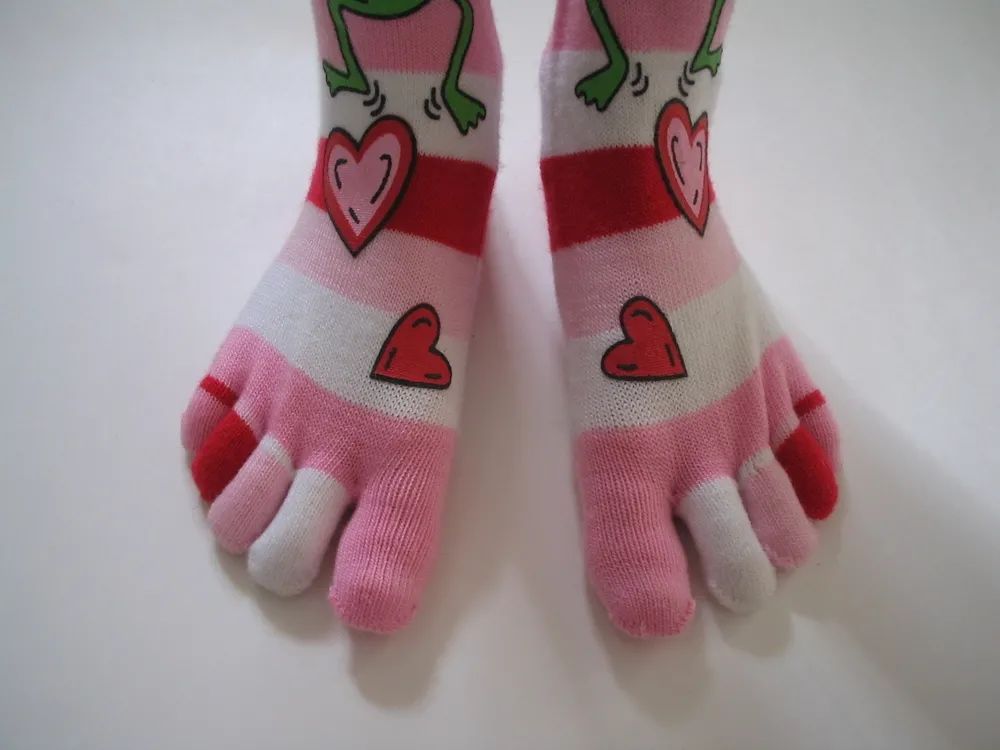 纯棉袜子怎么才能耐穿,什么材质的袜子适合夏天穿不臭脚