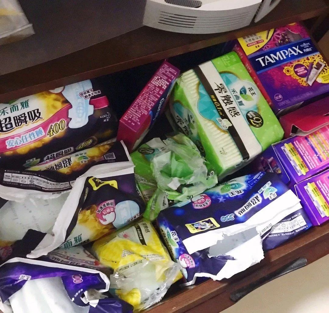 数亿中国女性的痛，被突然上了热搜的散装卫生巾揭开了