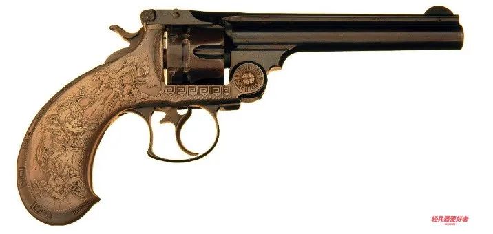 你还不知道？每个女生都想拥有的蒂芙尼，155年前就开始设计*器武**奢侈品了