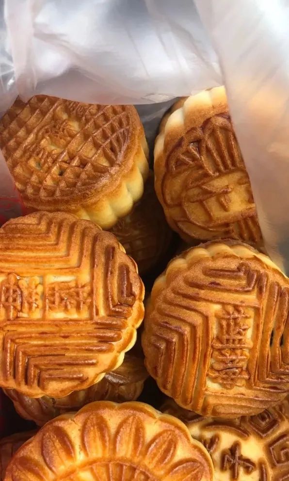 天津人通宵排队也要吃的月饼 (天津最牛老味月饼)