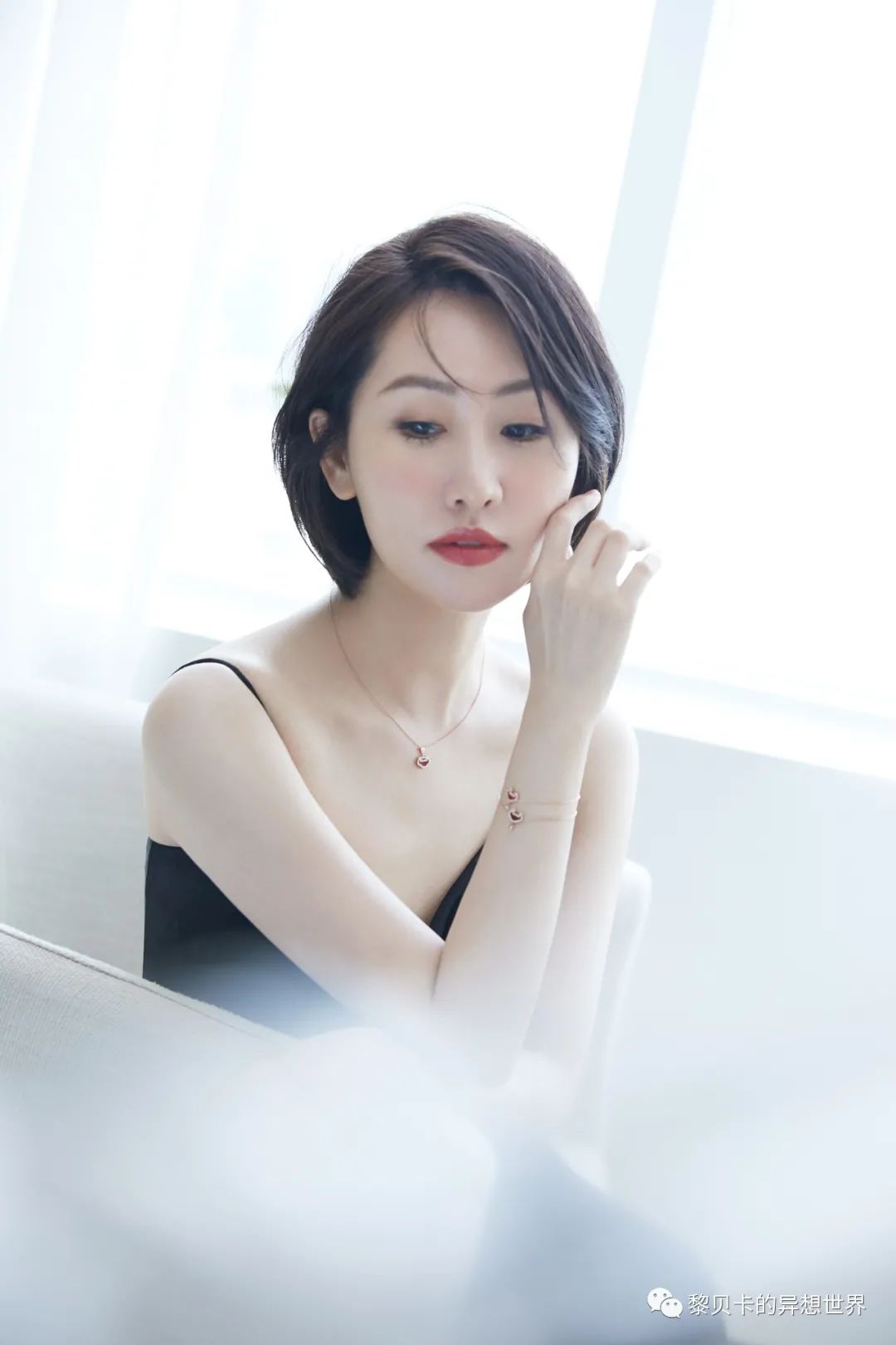 终于整理好了一套全面的化妆资料,初学者必买彩妆清单推荐