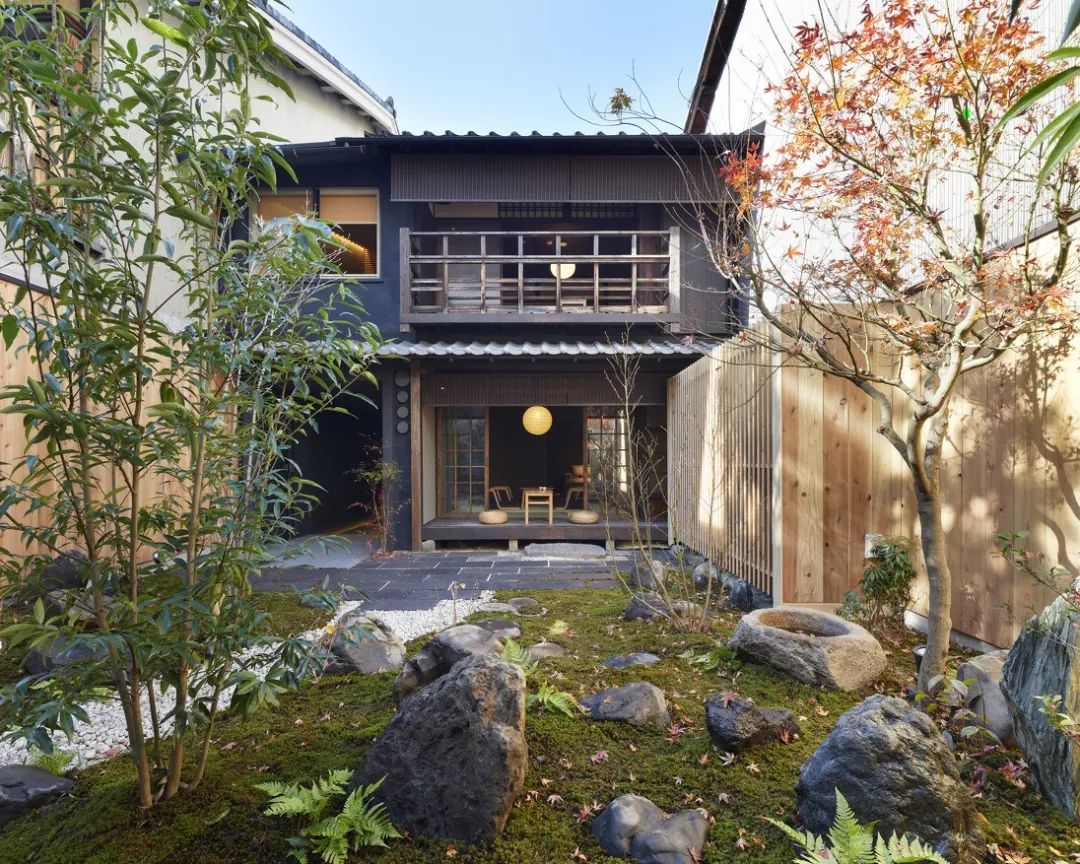 凭借一家%Arabica门店获得2020建筑界奥斯卡大奖，青山周平这次又出手了