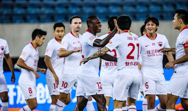 深圳佳兆业足球精彩比赛,深圳佳兆业马里一脚吊射进球