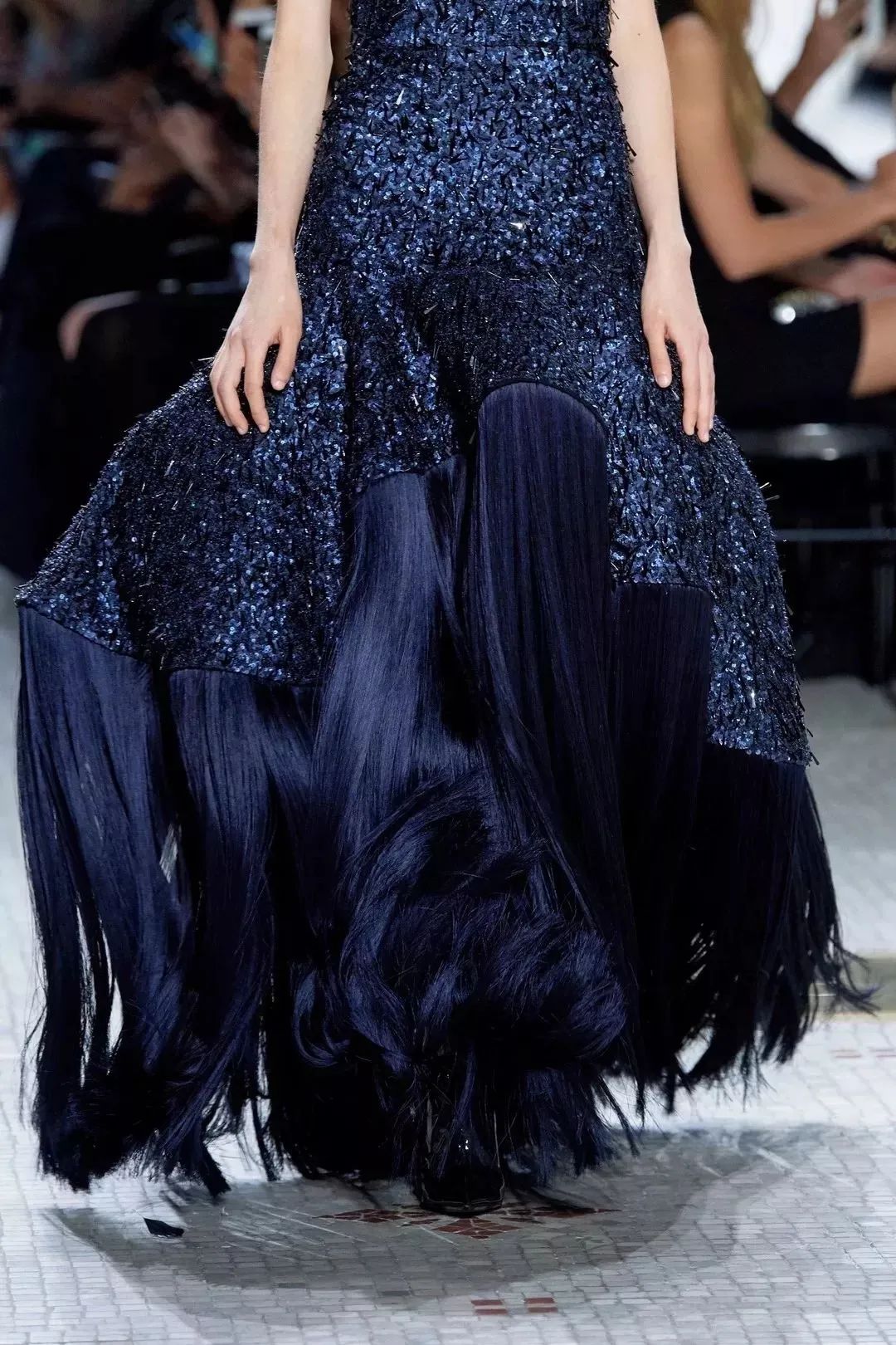 真丝为啥不流行了,真丝为什么有的价位便宜