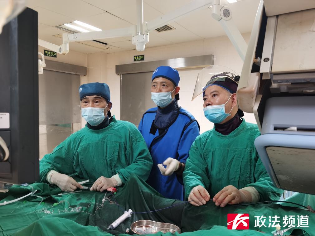 惊魂5小时女子被劫,惊魂20秒女子奇迹生还