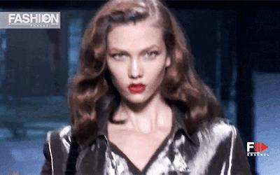 会走秀的程序员VS卖美妆的老友记，你更pick谁？