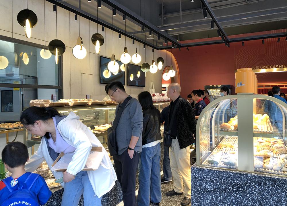 童年回忆杀!82岁的老成都第一代网红糕点铺重新开店啦!杜甫饼、芙蓉酥...快来