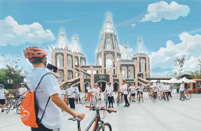 秋高气爽一起去游山玩水,秋高气爽一起来骑行吧