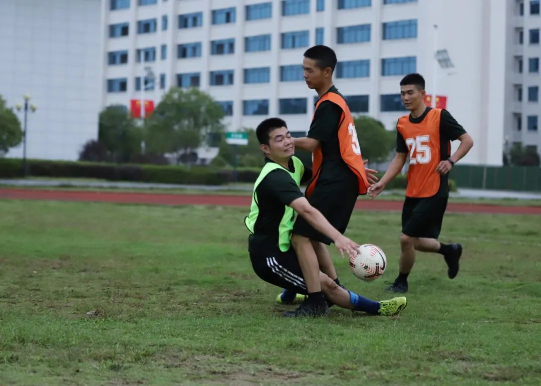 兵哥哥足球比赛,兵哥哥比赛视频