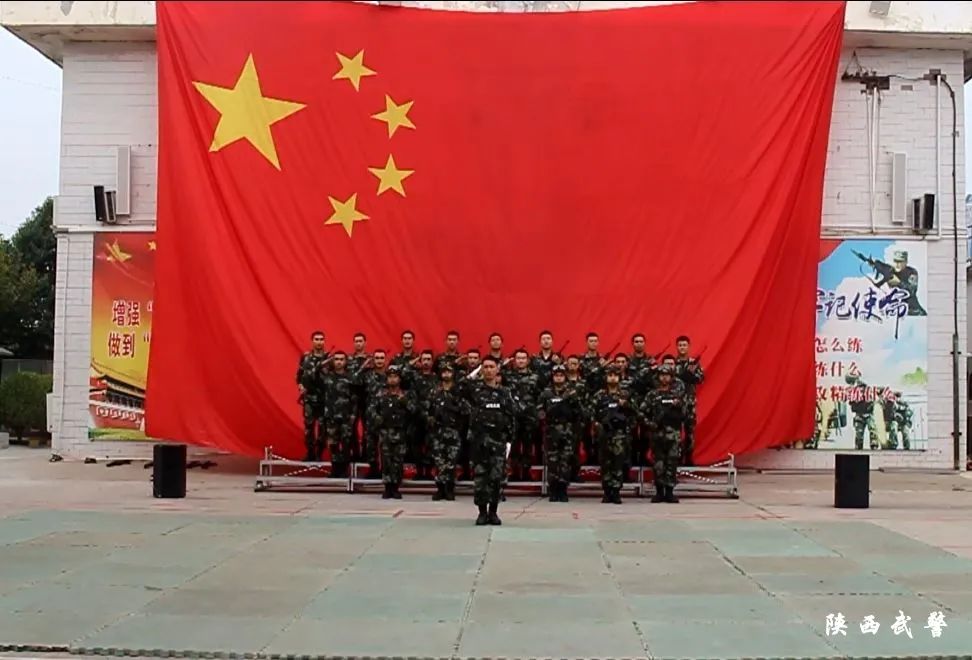 强军战歌梦想在路上,强军战歌完整版ktv字幕