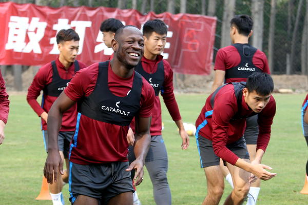 建业主教练哈维尔为何辞职,哈维尔或成建业主教练