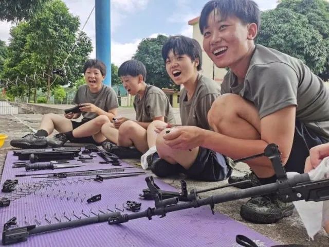 半个月一个女孩的变化,半个月时间女生容貌能变化吗