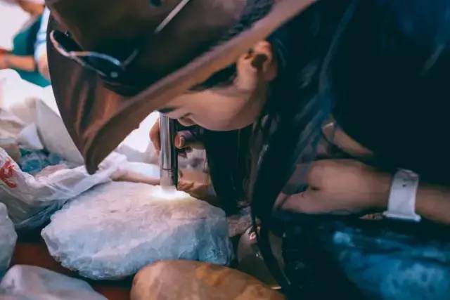 为什么市面上和田玉便宜,为什么新疆和田玉籽料便宜