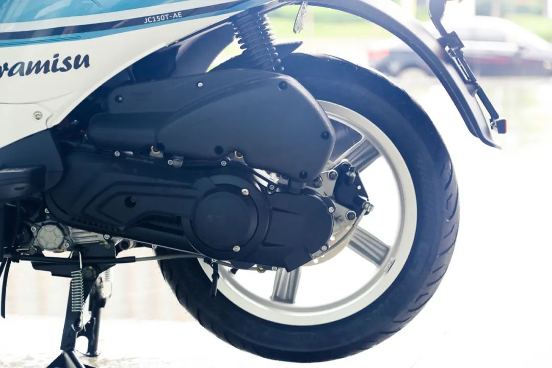 金城提拉米苏150cc实际动力,金城提拉米苏150和姜戈150哪个好