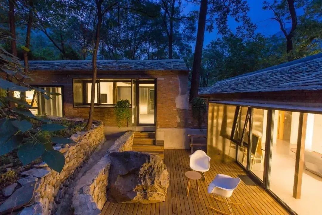 绉嬪ぉ鏉ヨ繖閲岃祻绾㈠彾,鏉ヨ繖閲屼竴璧疯祻绾㈠彾