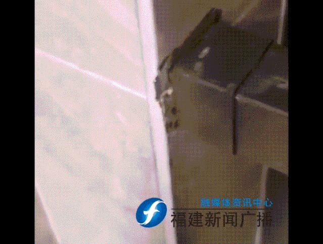 保利毛坯房交付刷踢脚线,保利交付的精装房要重新涂墙壁么