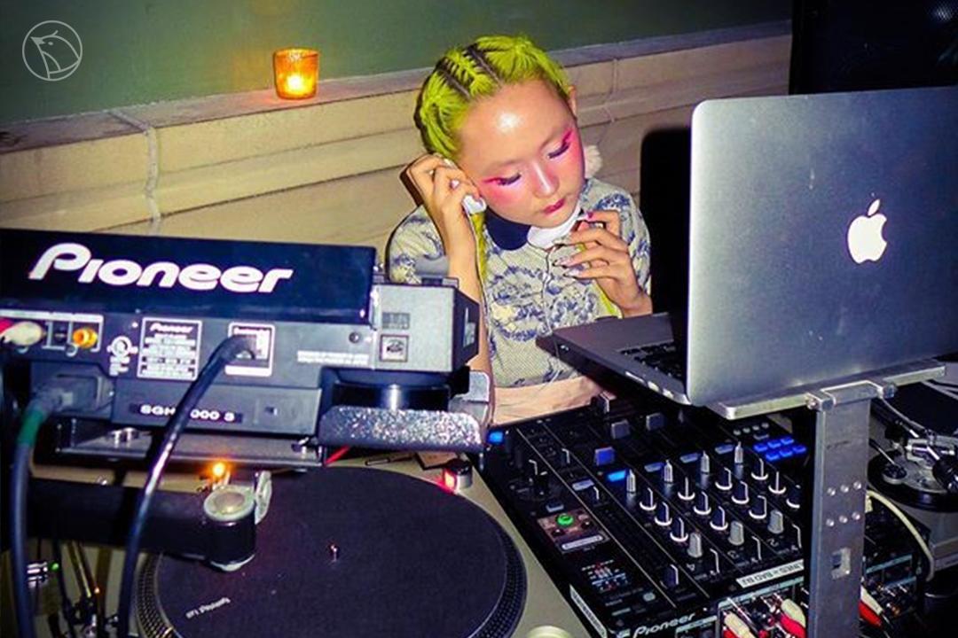 逃离毛坦厂的中国女孩，如何被LadyGaga选中了？