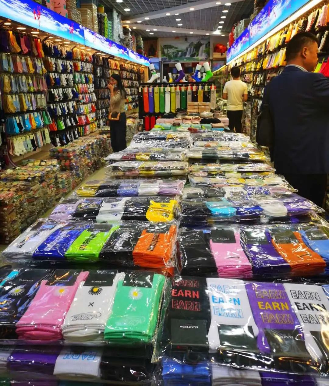 助力电商发展,青岛小商品走上国际贸易大舞台