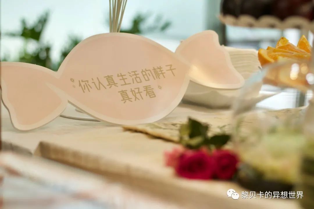 买了很多鞋子,买了那么多鞋子穿不过来