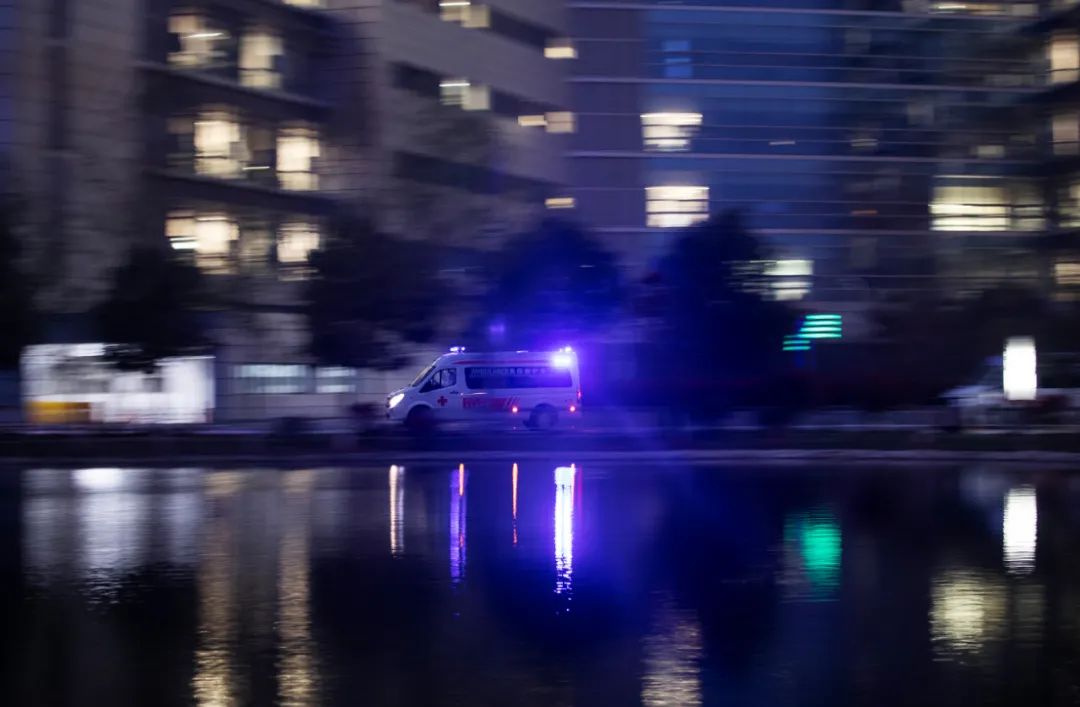 打个喷嚏鼻血都打出来了怎么办,打个喷嚏就流鼻血用什么药