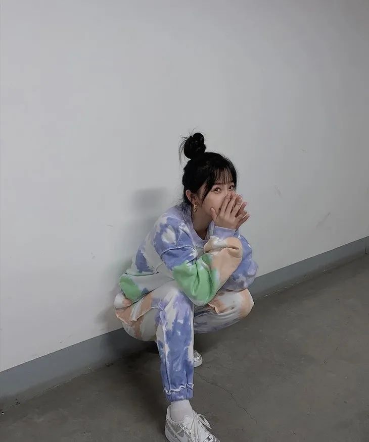 卫衣无帽赵露思,卫衣赵露思