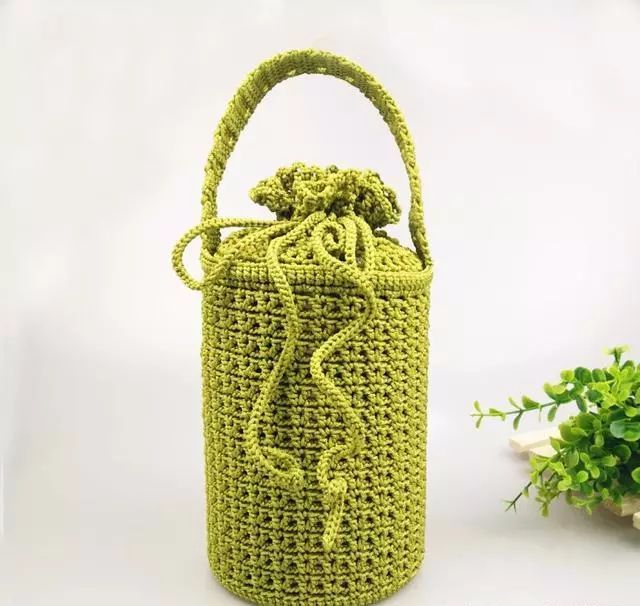 谁说杯子不能穿毛衣，我就做到了（附钩法）