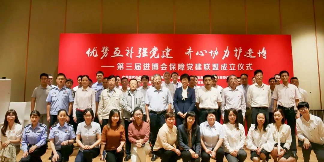 徐泾镇生活日记——进博会安保最前沿的派出所，如何凭12名警力创建安全有序治安环境→