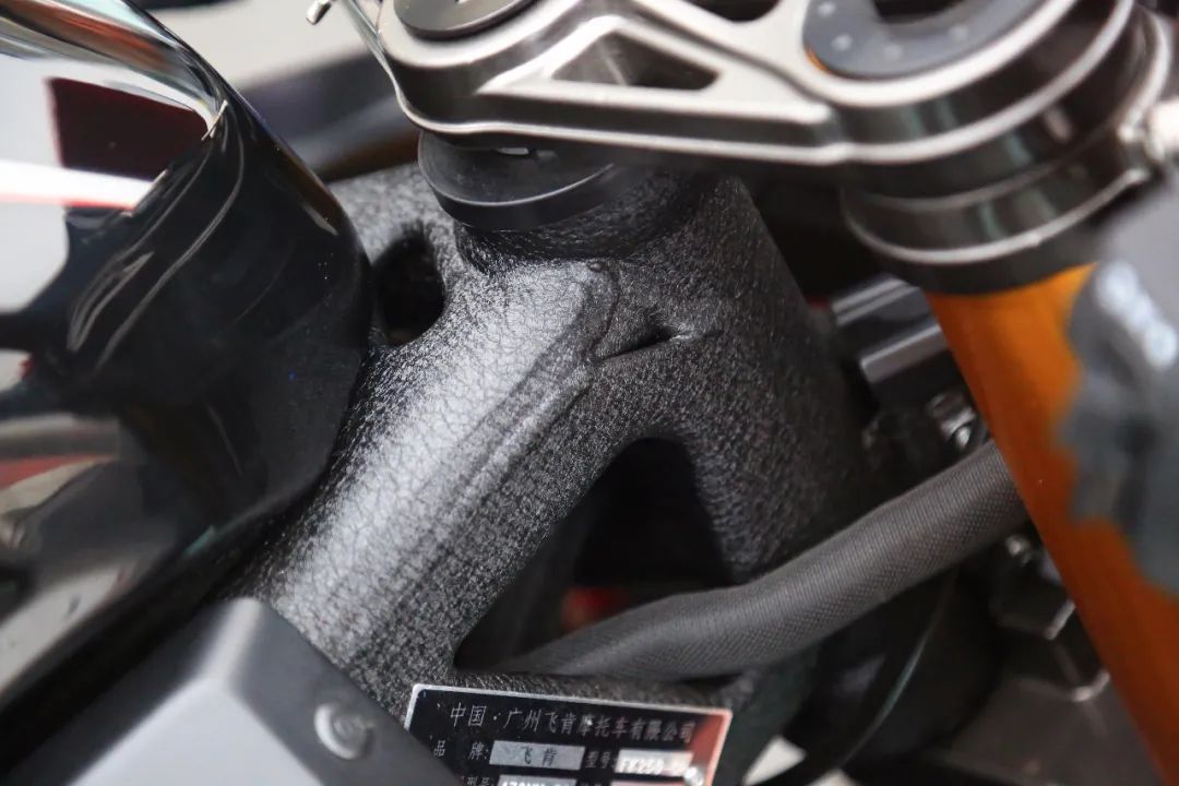 最便宜的双缸250仿赛,250双缸仿赛单摇臂