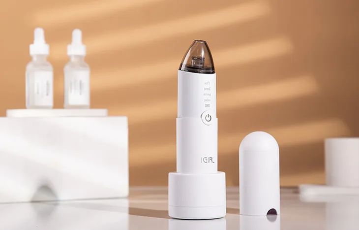 痘痘挤出的白米粒是什么,痘痘挤出来的白色乳浆是什么