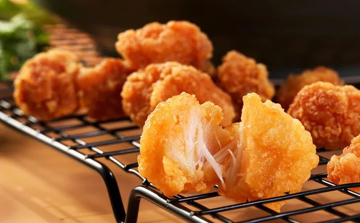 澎湃好物|嘴馋想吃烧烤炸鸡，这样做滴油不放，吃不胖，格外香