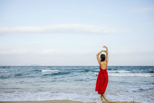 去三亚拍亲子写真照选什么地方,三亚旅拍亲子照爷爷奶奶可以去吗