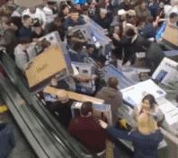 这件最贴身的单品，从八十年前一直抢手到今年冬天