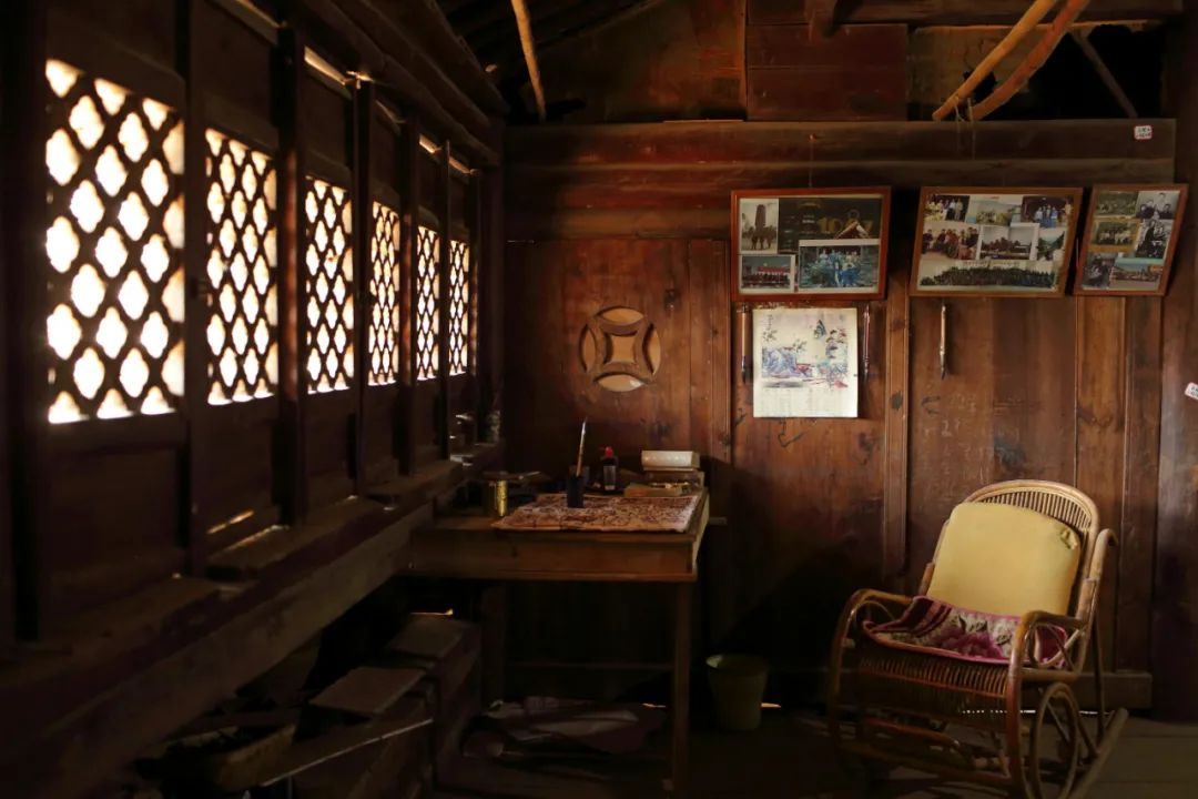 儿子向父亲挥拳的故事,孩子向父亲挥拳