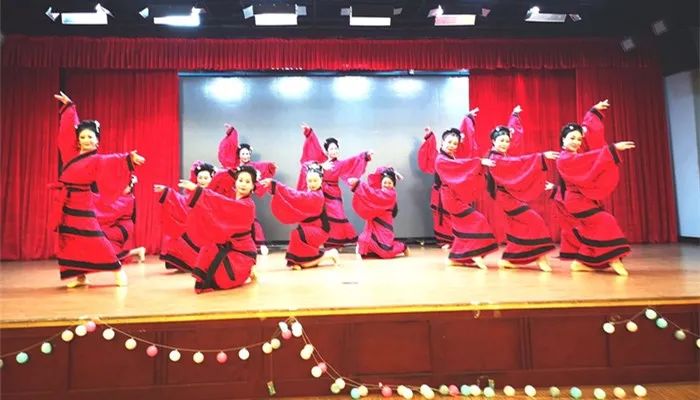 退休以后突然明白了好多事情,退休之后我才知道10件事