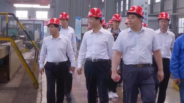 刚刚，又一家钢铁巨无霸上市！！70后创始人：未来目标3000万吨，做全球管业第一雄狮