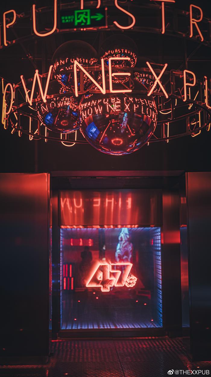 成都又新添一大波“明星店”！关晓彤的奶茶、黄晓明的复古烤肉、网红厨师王刚的秘制卤菜…都来啦