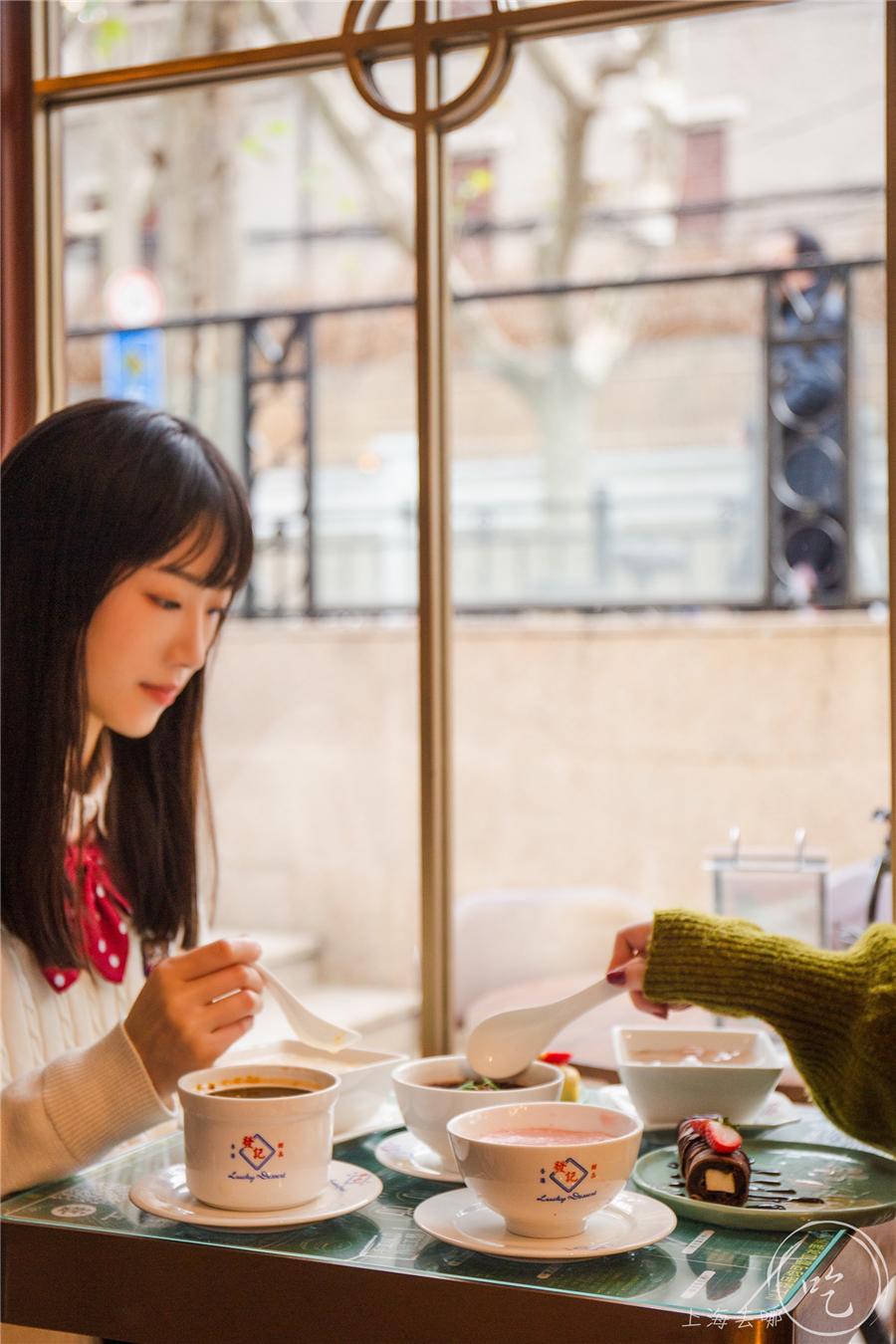 藏在淮海路街角的「传奇糖水铺」，又出爆款“水晶小熊”