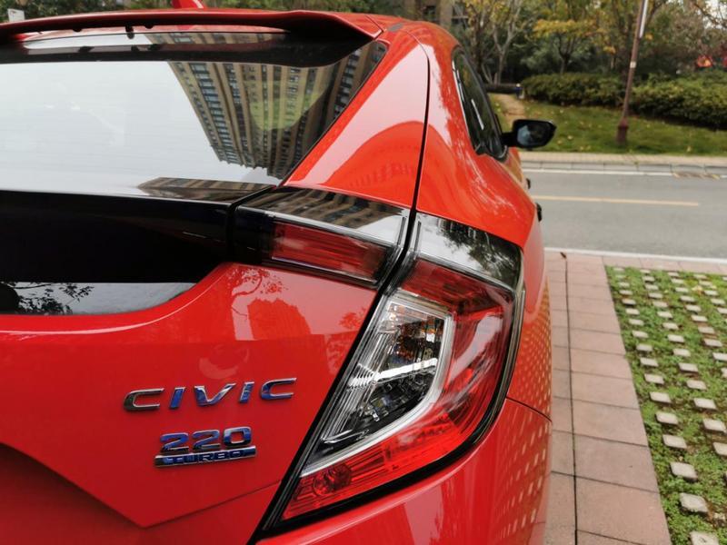 红色思域两厢版2020,红色思域很好看