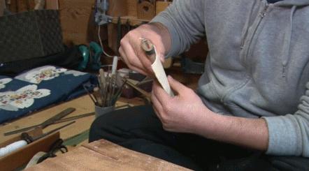 本人25岁做机械制造四年,日本小伙做了一把纸刀