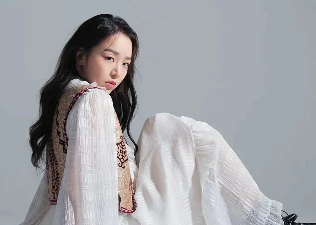 韩版《太子妃升职记》，靠表情包出圈的憨憨女主爱了