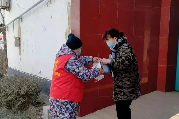 公益性防疫志愿者,防疫志愿者志愿之光温暖你我