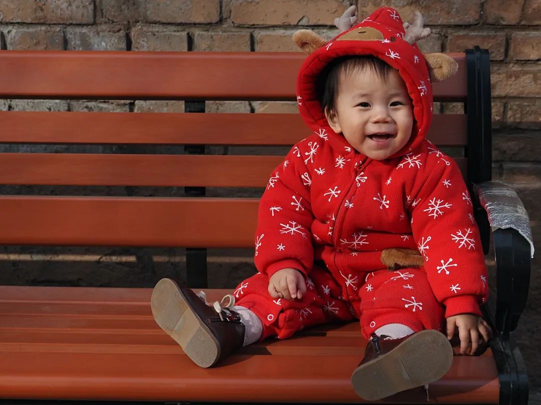 外形骚气还能干活的微单相机奥林巴斯E-M10MarkIV