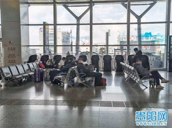 贵阳机场春运登机视频,春运实地报道