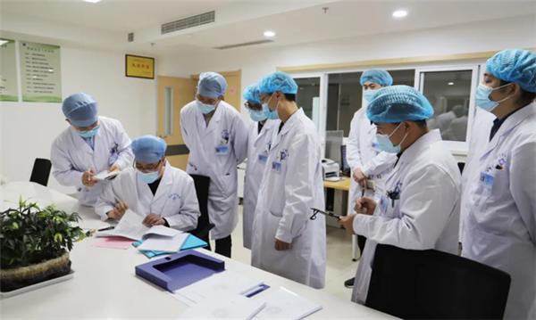 鑰屼粖杩堟浠庡ご瓒婁粠澶磋秺鑻嶅北濡傛捣,鑰屼粖杩堟浠庡ご瓒婂啀鐧诲穮宄伴摳鏂扮帇