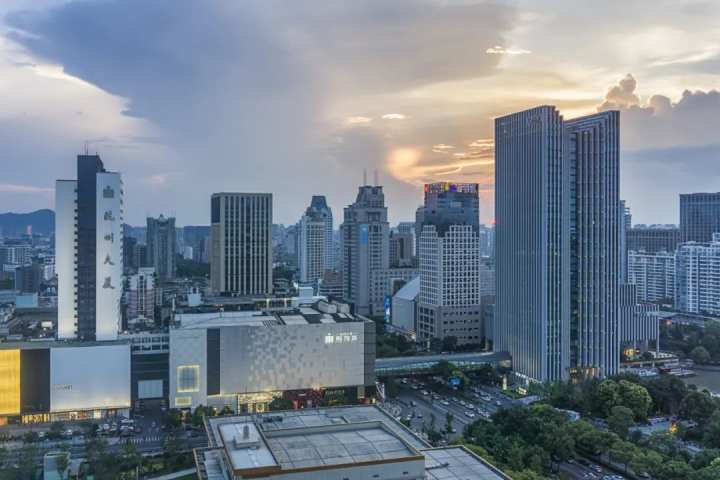 杭州大厦高档奢侈品,杭州富人奢侈品商场