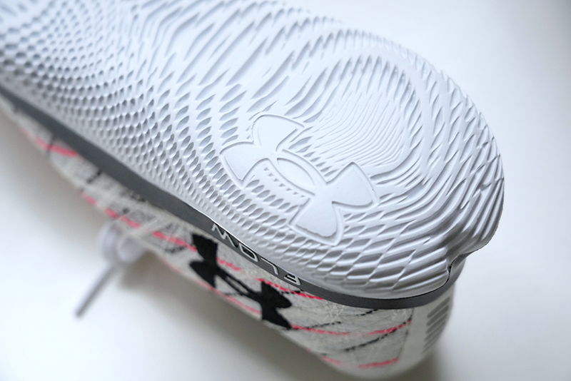 UAFLOWVelocitiWind开箱：一双没有“外底”的跑鞋是什么样的