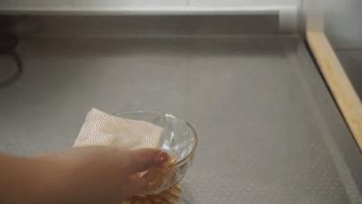 冰箱胶条发霉拆下来用什么泡,冰箱的胶条发霉难清洗教你一绝招