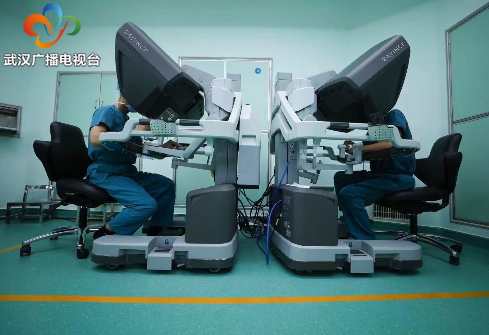 小儿外科“顶流”在汉“华山论剑”微创技术“精益求精”惠及更多患儿