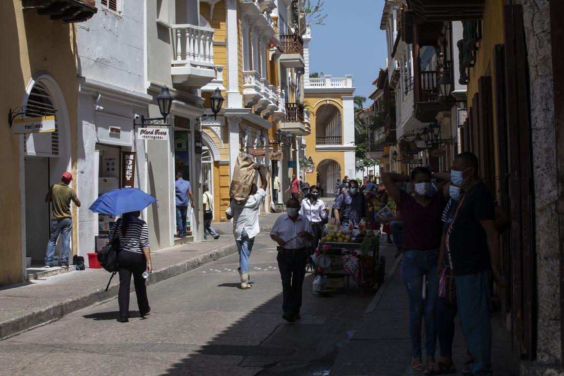 1200万拉美中产在疫情中消失:多年家底一朝空,“我又要从零开始”