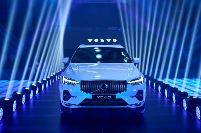 沃尔沃xc602022年6月生产,沃尔沃xc60新款2023款豪华款